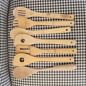 Allotment of bamboo cooking utensils